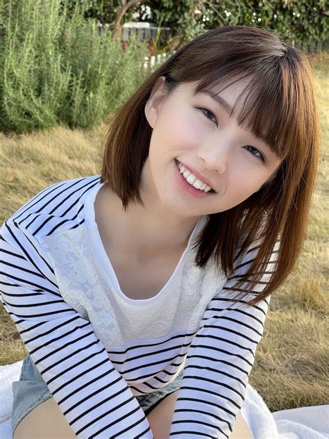 花狩 まい .